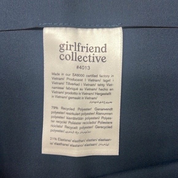 Girlfriend Collective Skyline High-Rise Run Short, Size Small, Navy Blue NWT - Picture 3 of 11